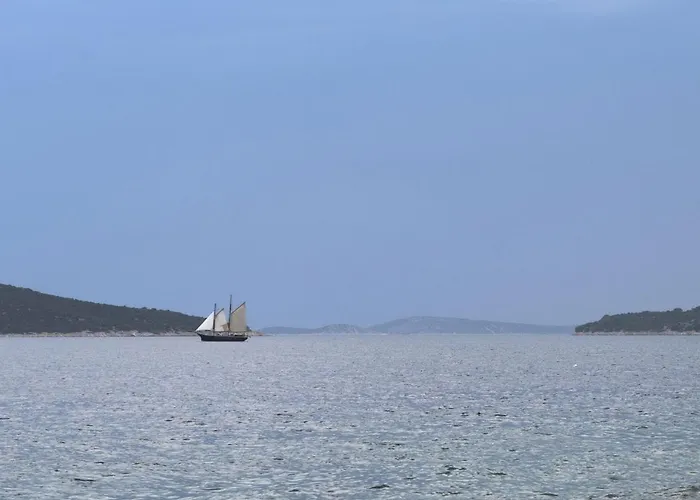 Nanini Apartamento Prvić Luka